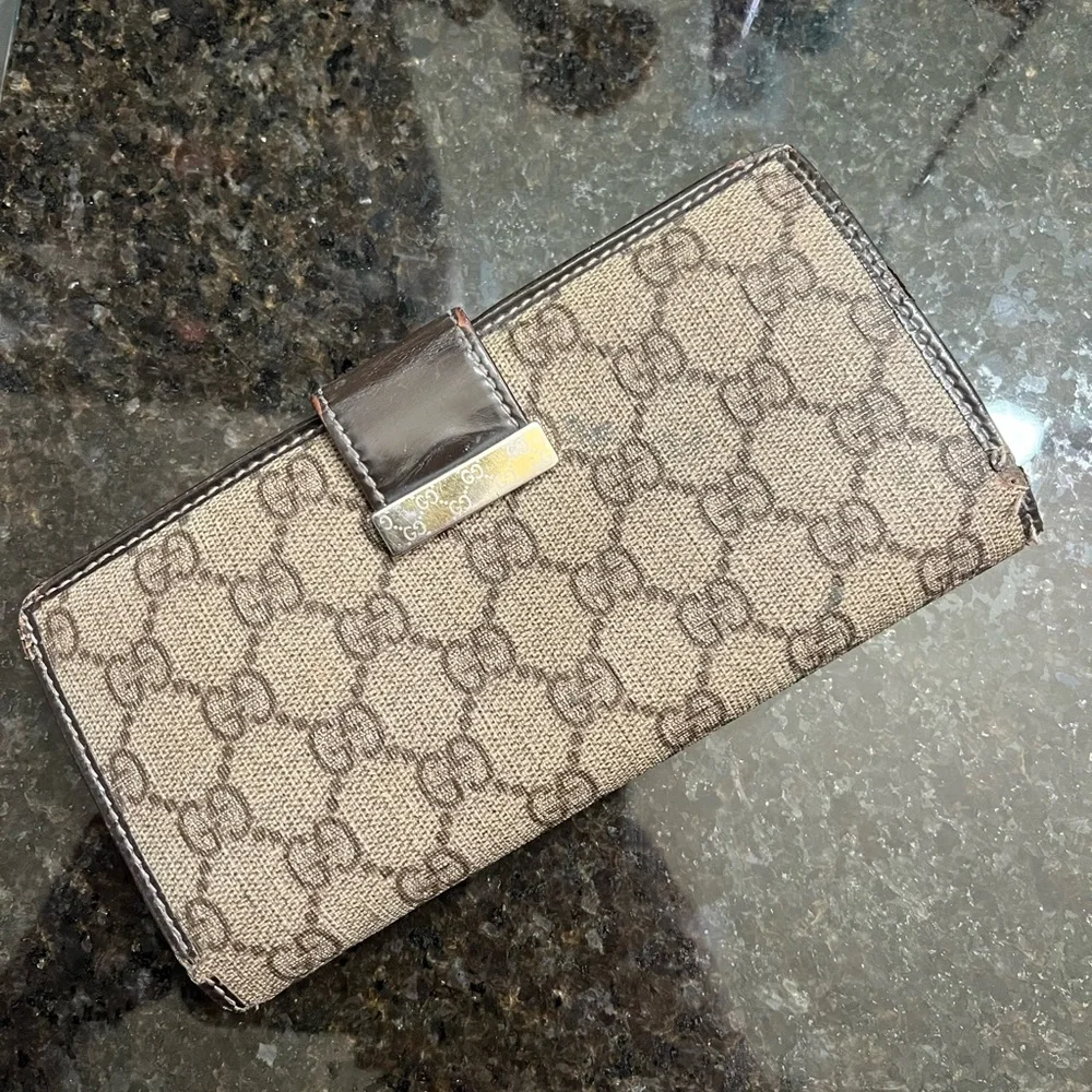 💄Gucci Wallet💄 - Picture 1 of 8